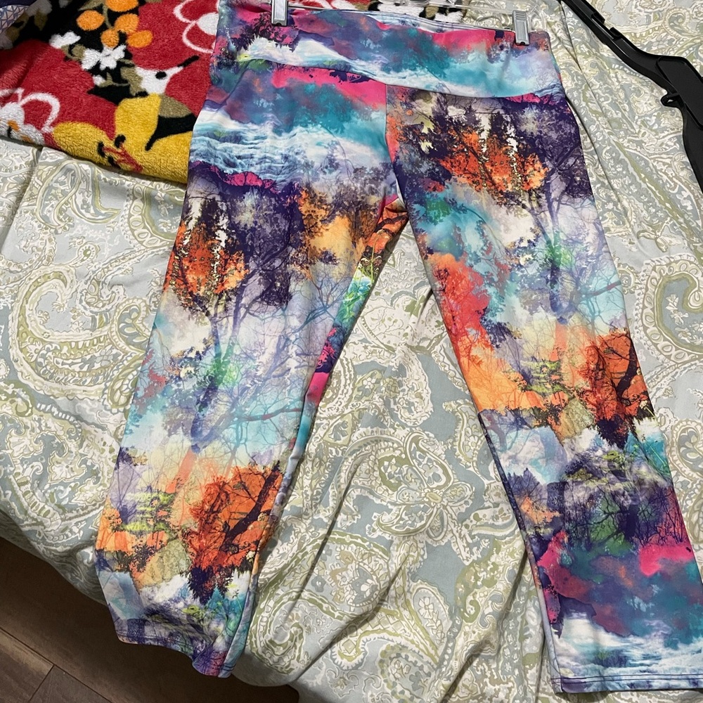 Women’s Capri brand new